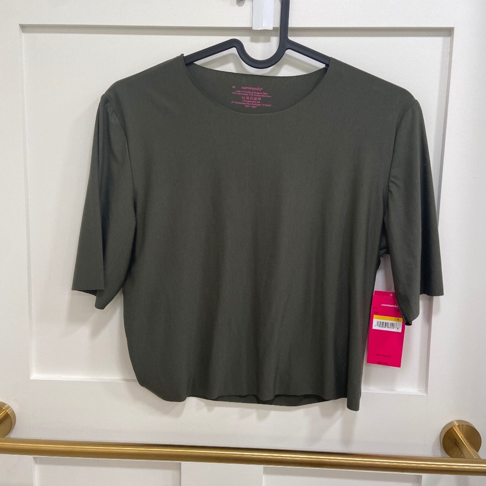 Commando Butter Crop Tee - M